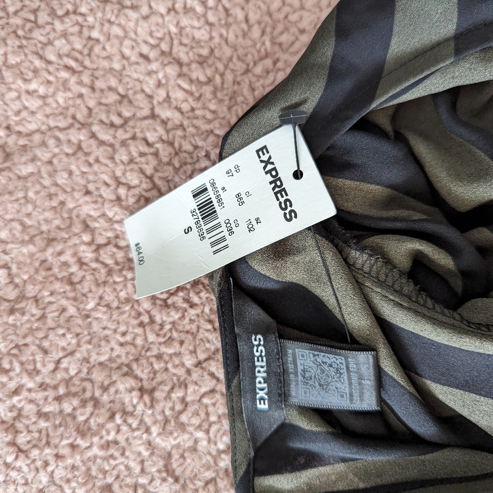 Express Striped Blouse - NWT Small - Picture 8 of 8